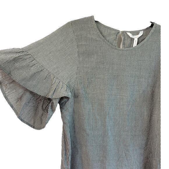 BCBG Black Strip Flutter Sleeve Shift Dress Small new - Picture 3 of 7